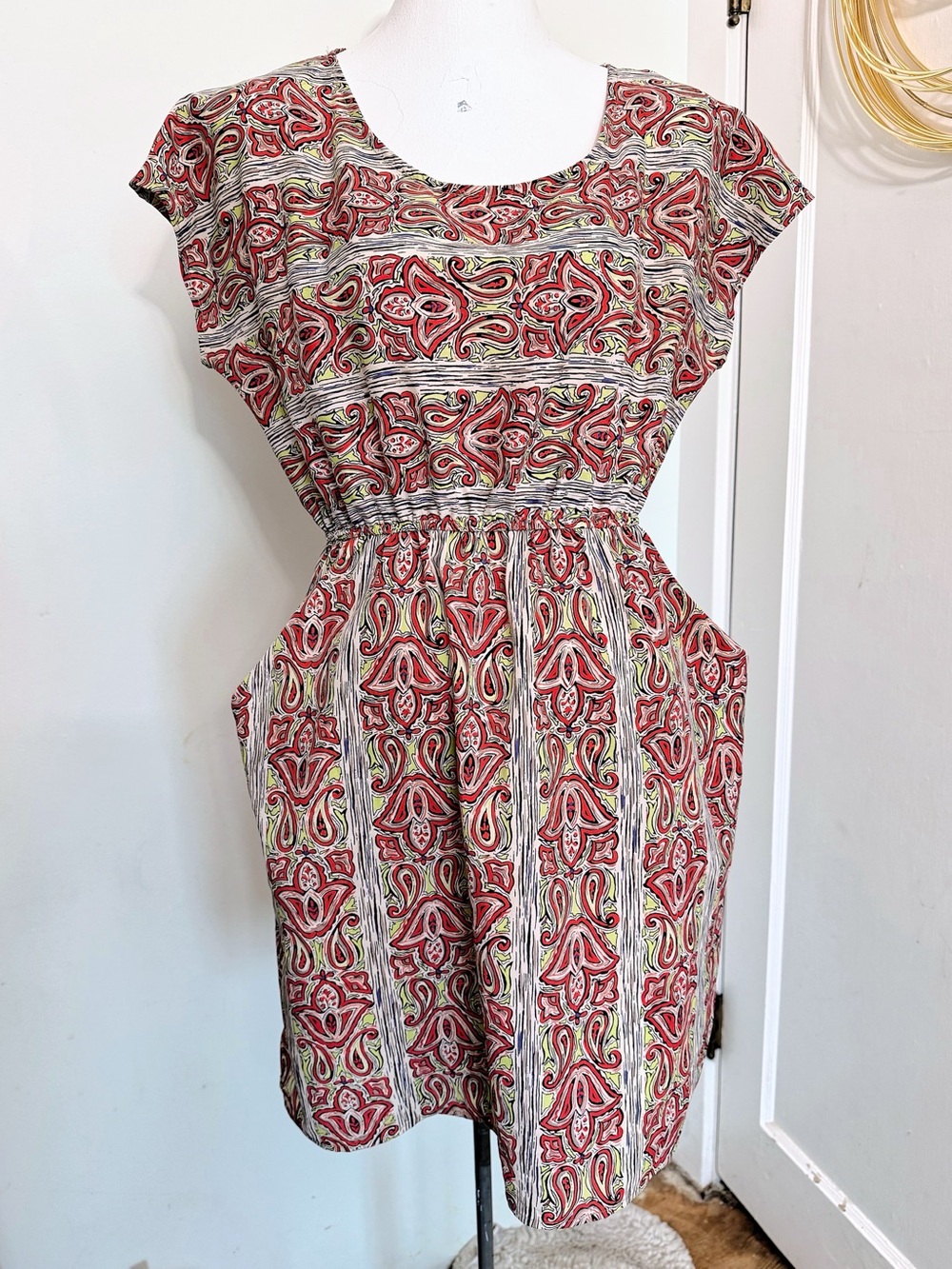 Hello Miss Paisley Print Cutout Back Pocket Dress Elastic Waist Boho medium